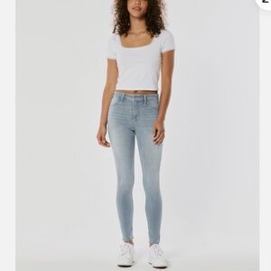 Hollister High-Rise Jean Leggings – Light Wash – Size 10R